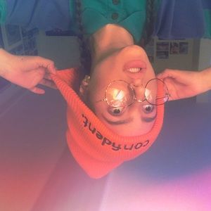 Meet your Posher, Maia